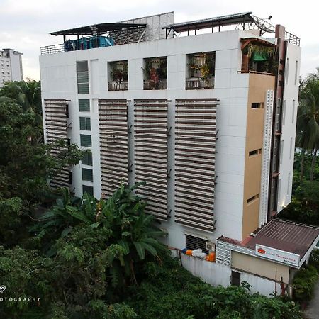 Green Paradise Hotel Янгон Экстерьер фото